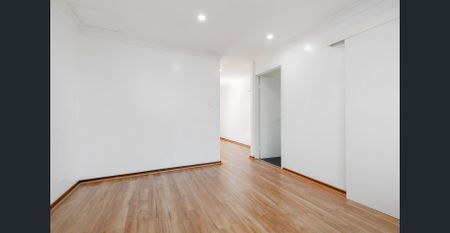 Spacious Marangaroo Home - Photo 4