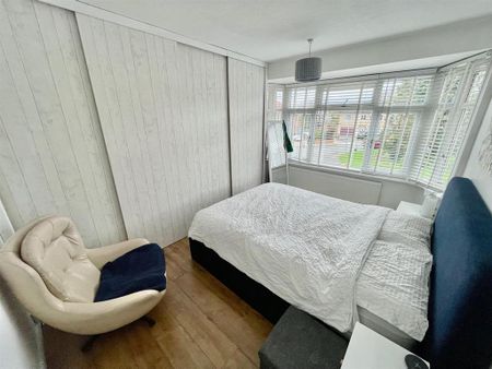 3 bedroom semi-detached house to rent - Photo 5