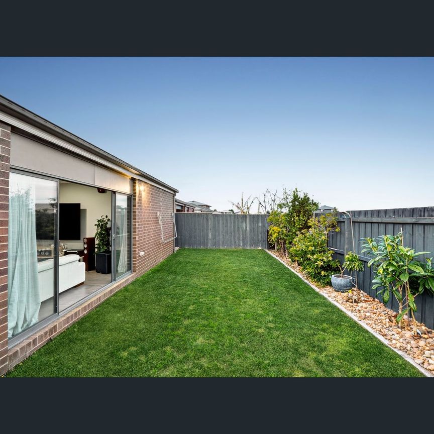 245 Warralily Boulevard, Armstrong Creek, Vic 3217 - Photo 1