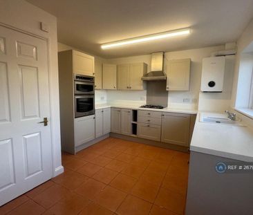 3 bedroom terraced house to rent - Photo 5