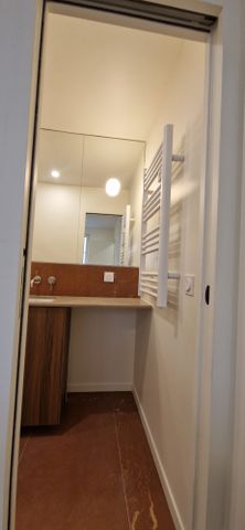 Location Appartement 2 pièces 32m² PARIS 10ème - Photo 5