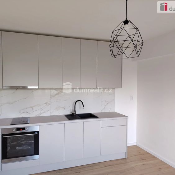 Pronájem nadstandardního bytu 2+kk, Děčín - Staré Město, ul.Zelená - Photo 1