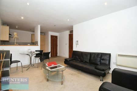 Hick Street, Bradford, West Yorkshire, BD1 5AW - Photo 4