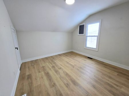 For Lease - 129 Durham Street Unit# Unit 2, Port Colborne, Ontario - Photo 2