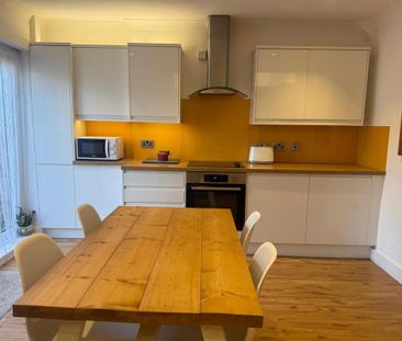 3 bedroom terraced house to rent - Photo 2