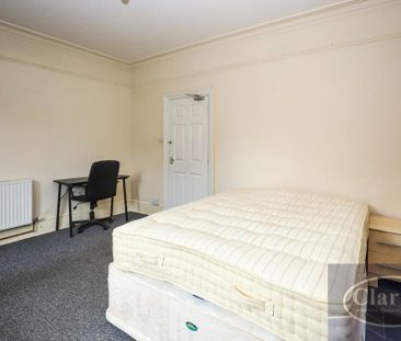 6 bedroom detached house to rent - Photo 3