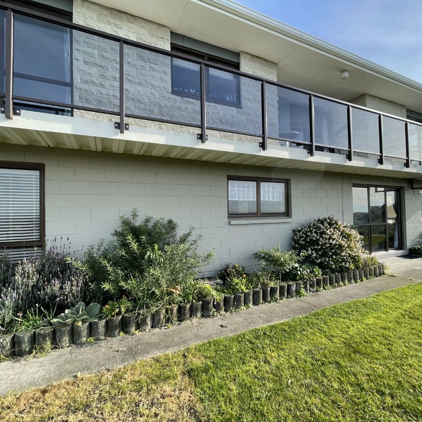 Ridgeway Terrace, Taradale - Photo 1