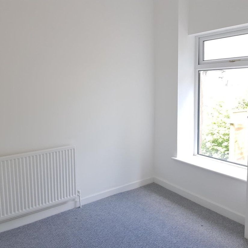 Oxford Street, Pontycymer, BRIDGEND - Photo 1