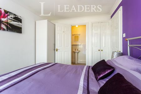 3 bedroom house to rent Broad Street, Portsmouth, Hampshire, PO1 - Photo 5
