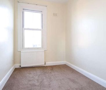 Wordsworth Parade, Turnpike Lane, N8 - Photo 4