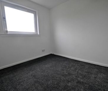 3 bedroom end of terrace house to rent - Photo 1