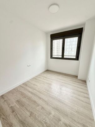 3 room luxury Flat for rent in Valencia, Spain - Photo 1