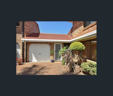 Modern 1-Bed Furnished Unit - Photo 6