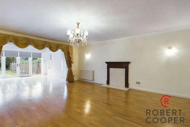 The Drive, Ickenham, UB10 - Photo 1