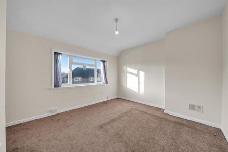 2 bedroom semi-detached house to rent - Photo 2