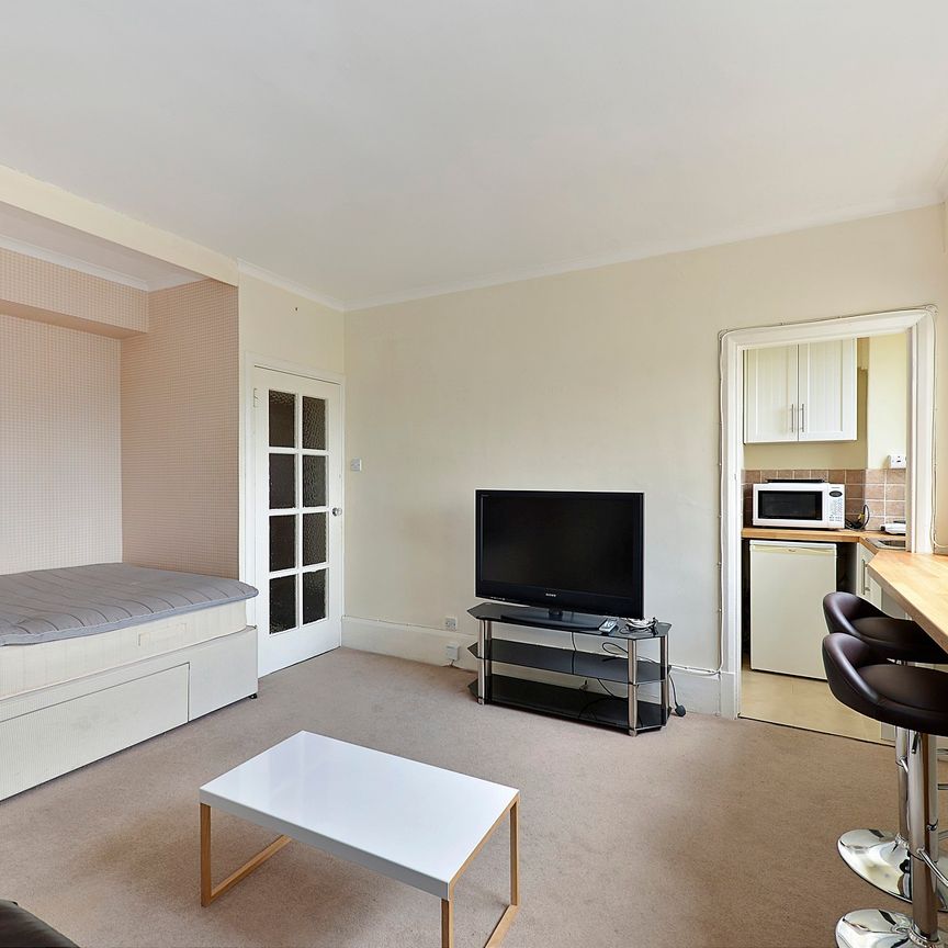 Sloane Avenue Mansions, Chelsea, London, SW3 - Photo 1