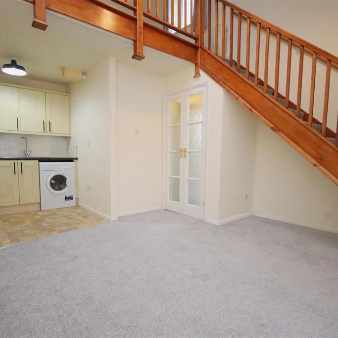 1 bedroom semi-detached house to rent - Photo 1