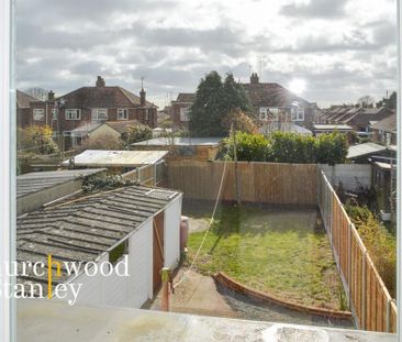 3 bedroom semi-detached house to rent - Photo 1