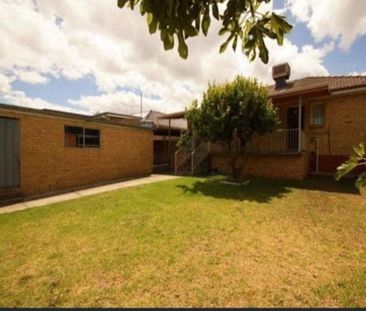 Bentleigh East - Photo 3