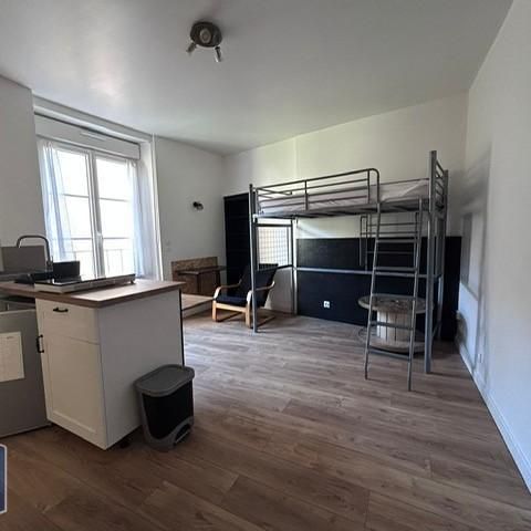 Location Appartement 1 pièce 24m² POITIERS 86000 - Photo 1