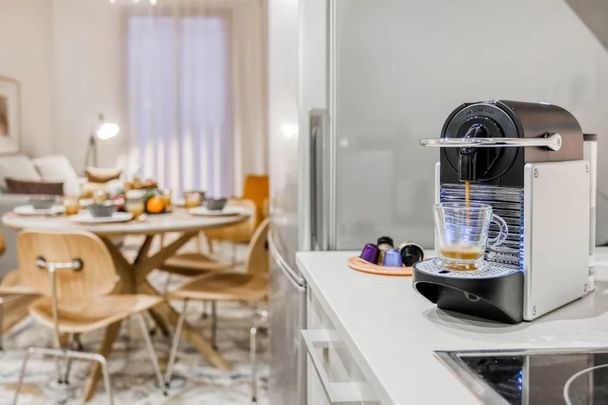 Carrer den Serra, Barcelona, Catalonia 08002 - Photo 1