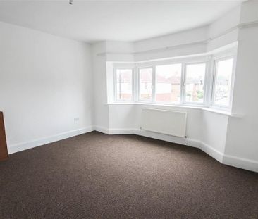 4 bedroom detached house to rent - Photo 4