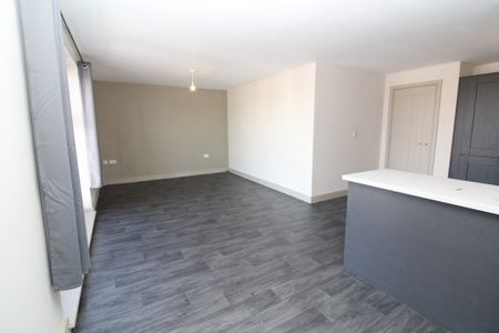 2 Bedroom Apartment - Photo 3