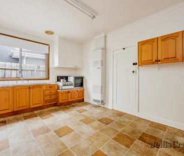 3 Bed, 1 Bath - Photo 6