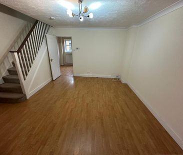 3 bedroom detached house to rent - Photo 3