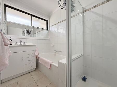 Modern & Convenient! - Photo 4