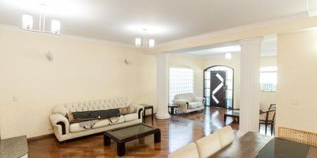 Casa para alugar com 250m², 3 quartos e 2 vagas - Foto 3
