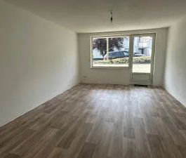 Moderne und helle Wohnung mit Balkon und attraktivem Grundriß - Photo 1