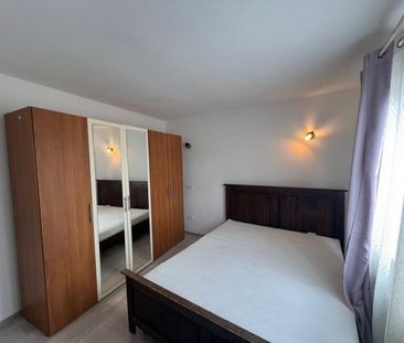 Apartament 2 camere la curte - Fotografie 1