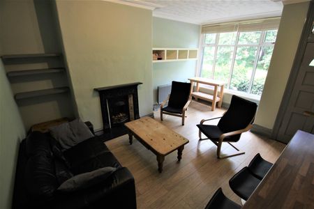 3 bedroom terraced house to rent - Photo 4