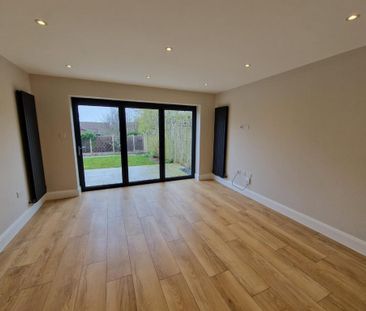 2 bedroom semi-detached house to rent - Photo 4