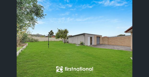 Quiet street with fantastic neighbours - Photo 1