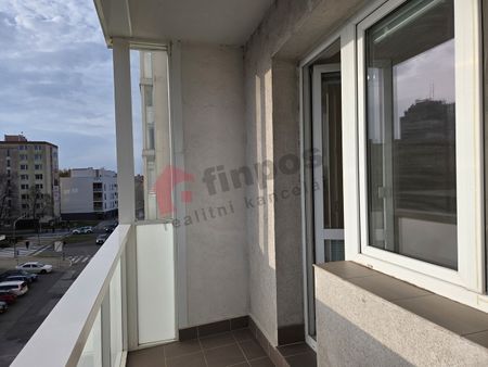 Pronájem bytu 2+1 52 m² - Photo 2