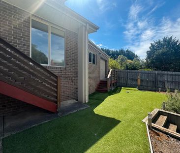 3/10 Aberdeen Avenue, Greenvale VIC 3059 - Photo 2