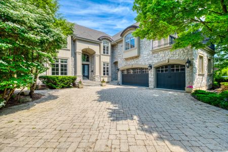 For Lease - 3341 Lakeshore Road, Burlington, Ontario - Photo 2