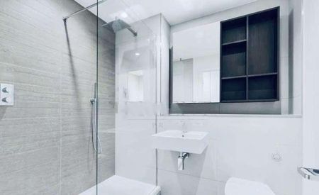 Dunn House, Wembley Parade, HA9 - Photo 3