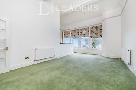 2 bedroom apartment to rent Vista Road, Clacton-on-Sea, CO15 - Photo 3