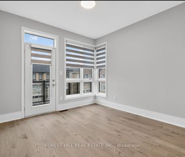 For Lease - 217 Sunset Vista Court, Aurora, Ontario - Photo 2