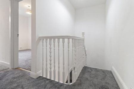 2 bedroom ground floor maisonette to rent - Photo 2