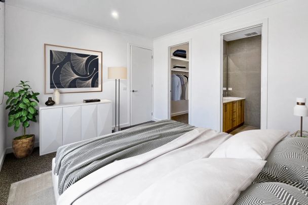 Functional and low maintenance stunning home - Photo 1