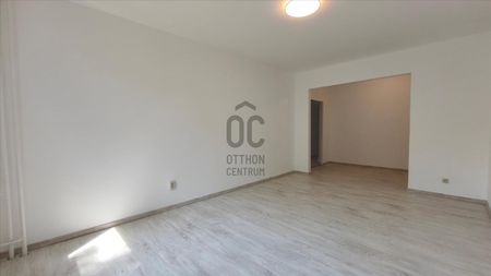 Kiadó jó állapotú panel lakás - Székesfehérvár - Photo 4
