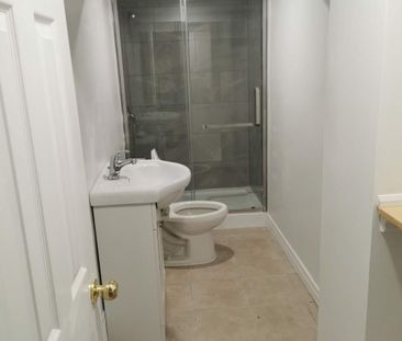 For Lease - 4 Goldwin B2 Avenue, Toronto, Ontario - Photo 2