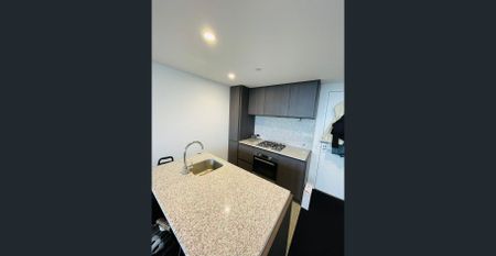 Furnished 1-Bedroom Apartment – Swanston Central, Carlton - Photo 5