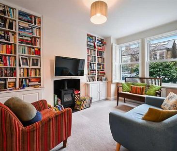 Vernon Avenue, Raynes, SW20 - Photo 1