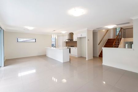 7 Cockle Crescent, Teralba. - Photo 4