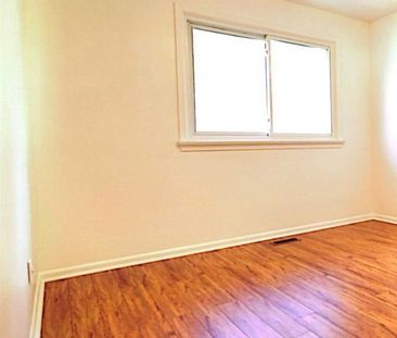 For Lease - 51 Steel Street Unit# Main & Second Floor, Barrie, Ontario - Photo 5